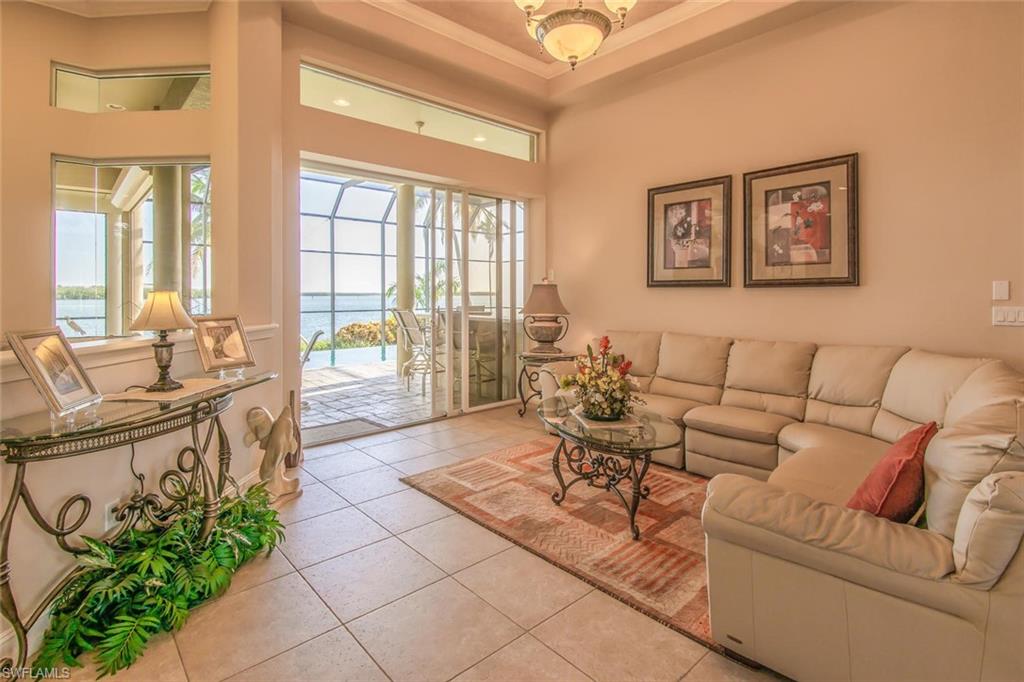 MARCO BEACH - Residential