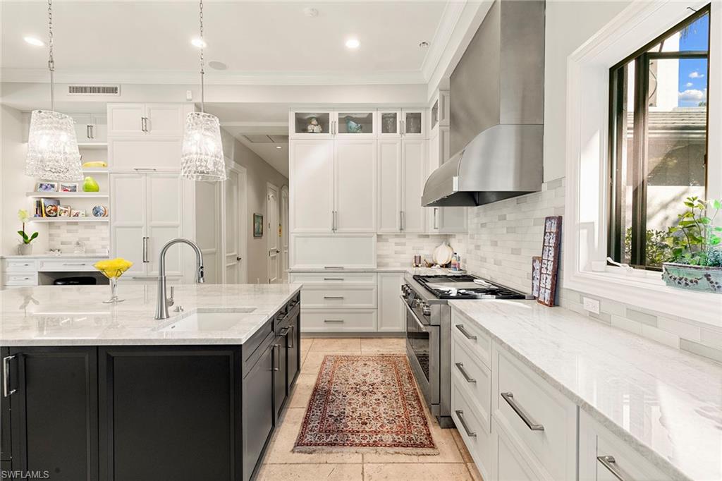 ESTATES AT BAY COLONY GOLF CLUB - Residential