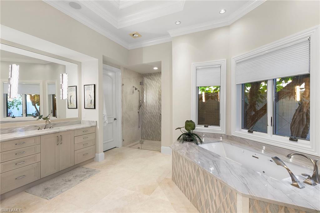 ESTATES AT BAY COLONY GOLF CLUB - Residential