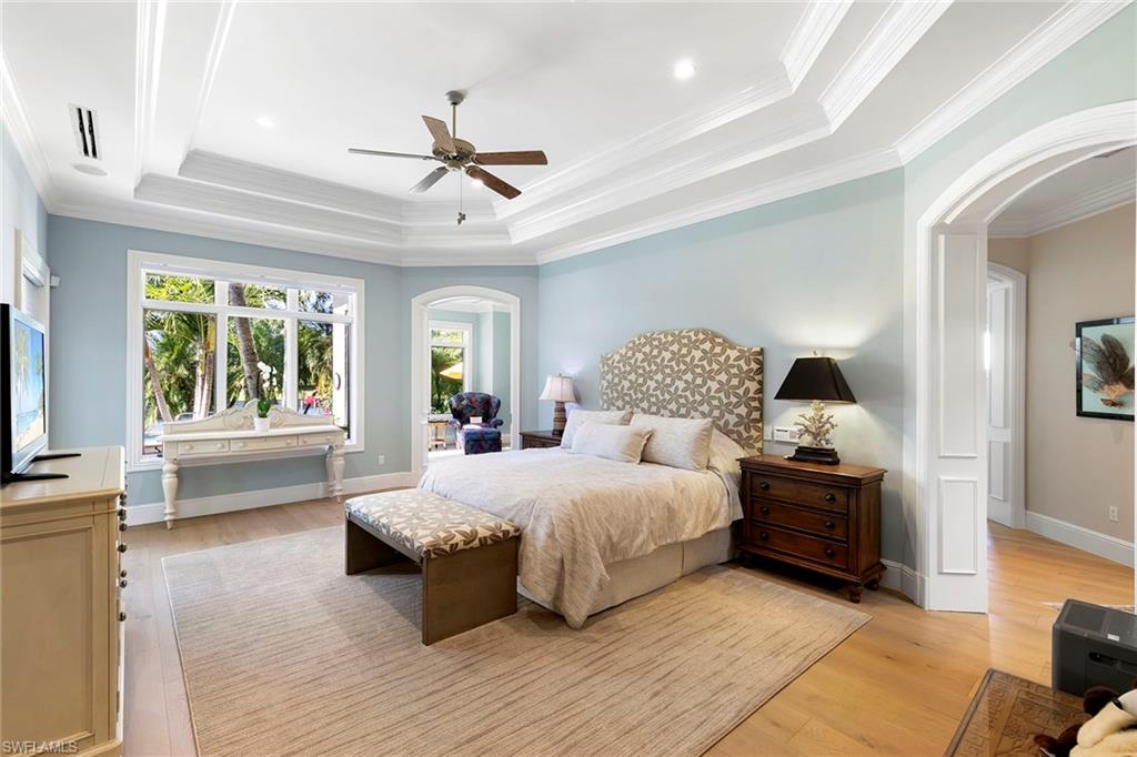 ESTATES AT BAY COLONY GOLF CLUB - Residential