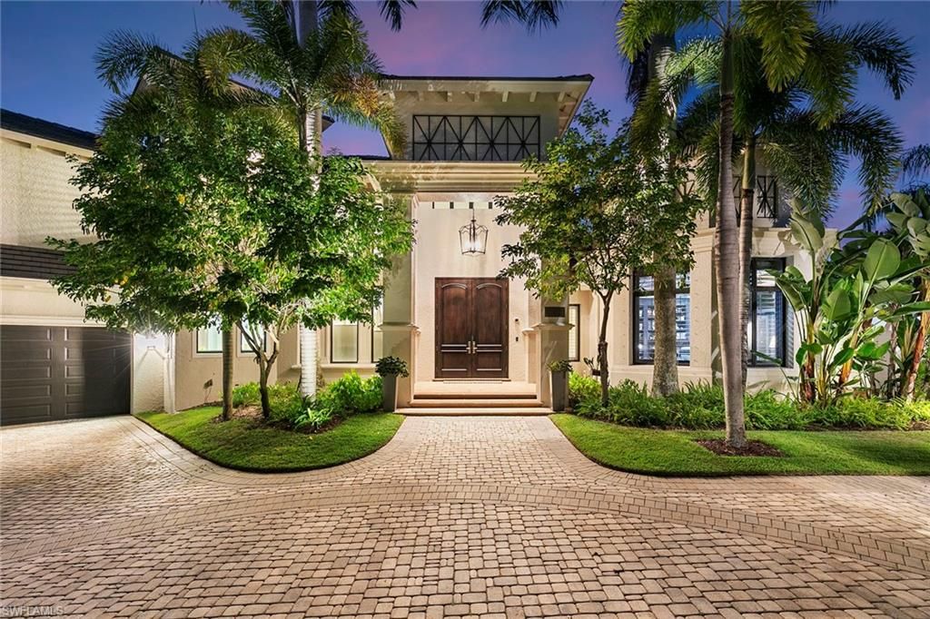 Photo of 9655 Mashie CT, NAPLES, FL 34108 (MLS # 226001752)