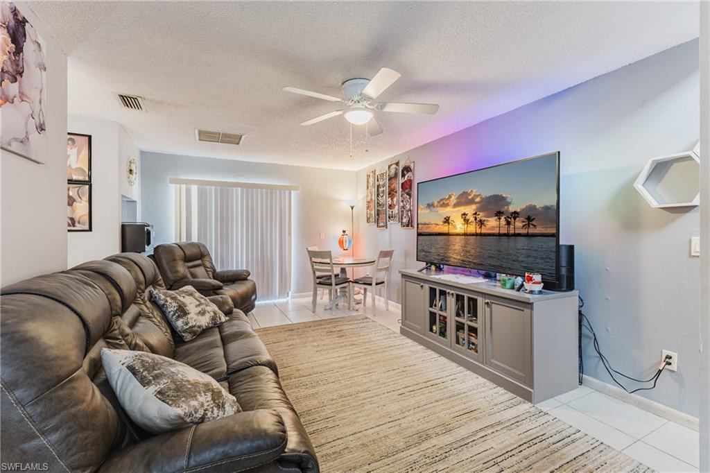 SAN CARLOS PARK - Residential