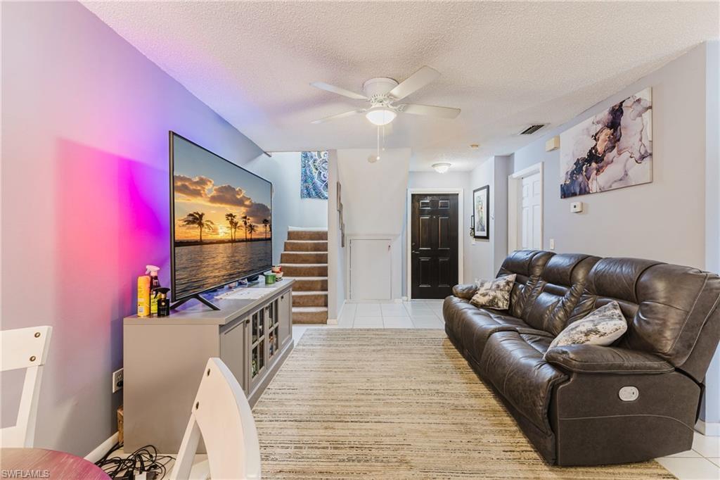 SAN CARLOS PARK - Residential