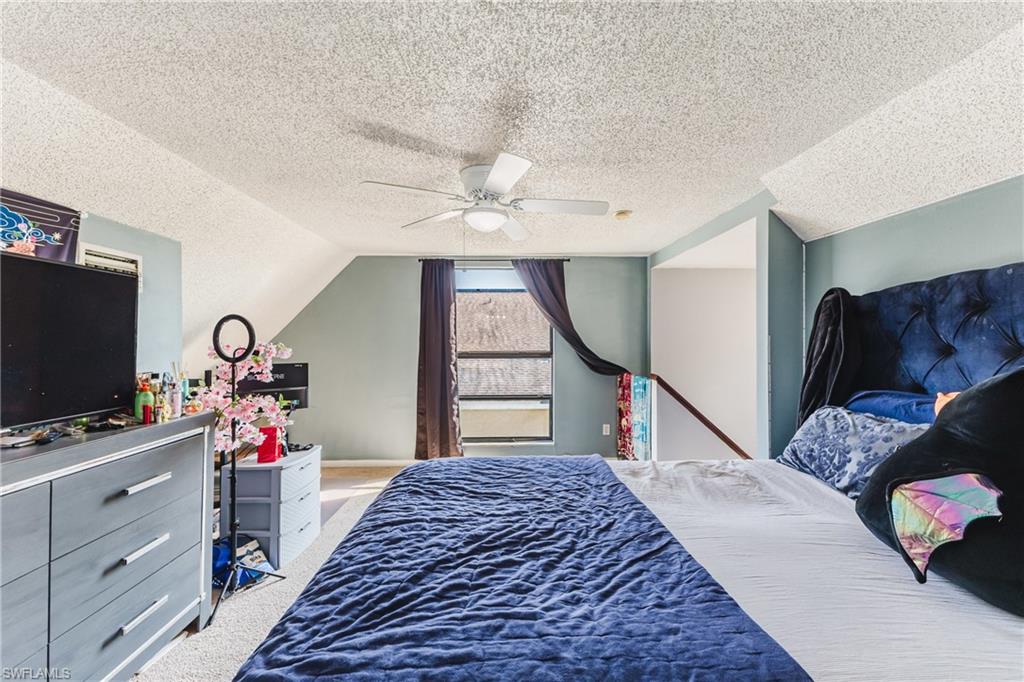 SAN CARLOS PARK - Residential