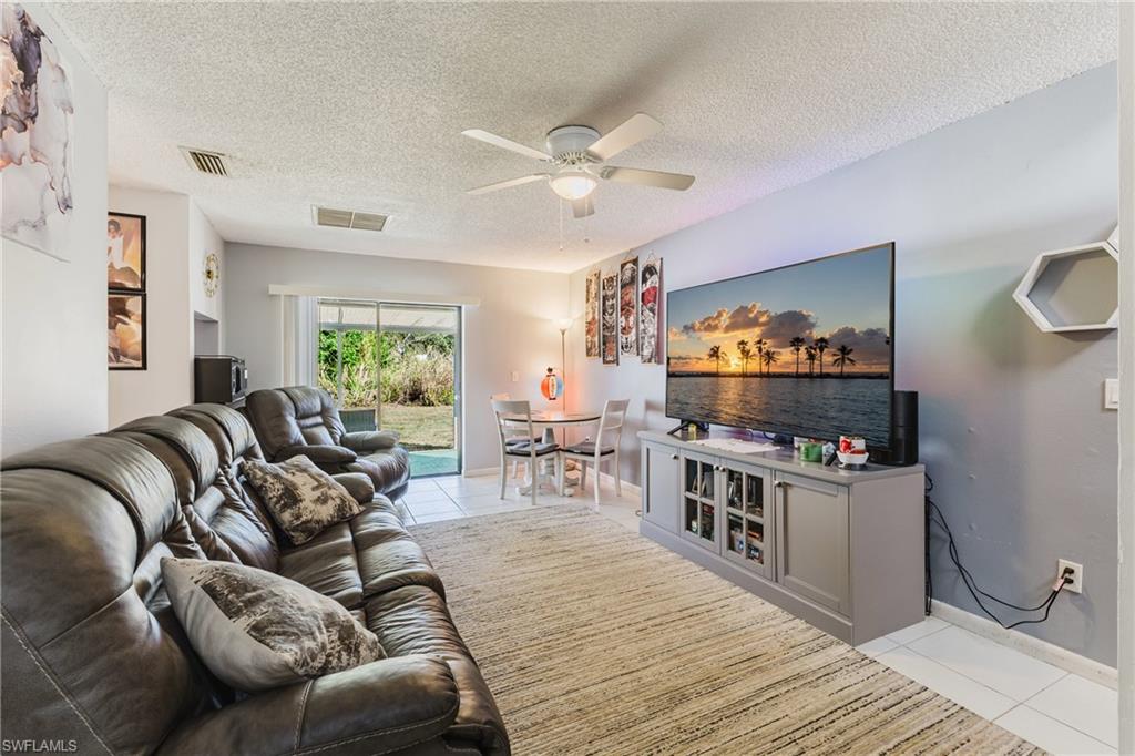 SAN CARLOS PARK - Residential