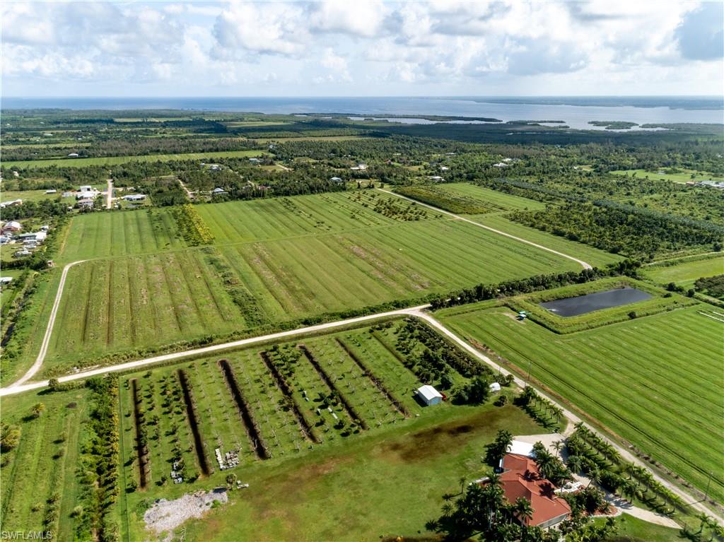 KREAMERS SUBD - Land