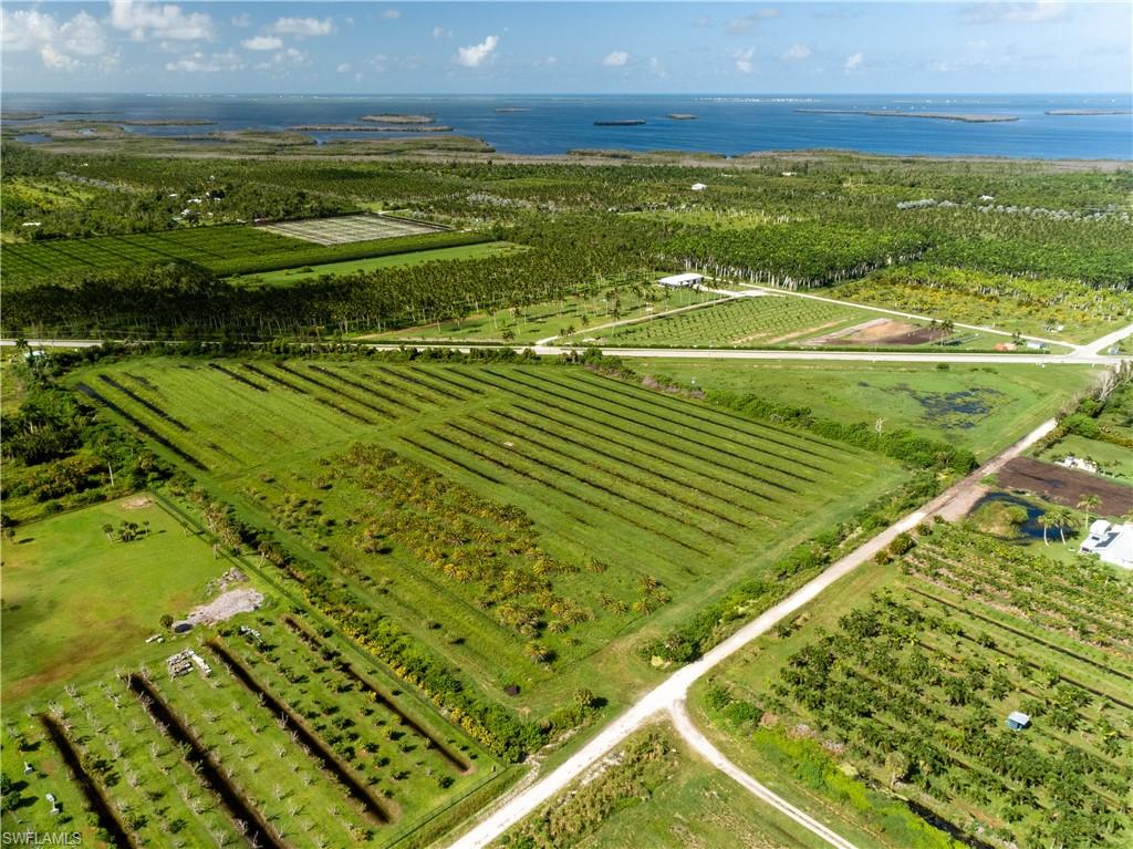 KREAMERS SUBD - Land