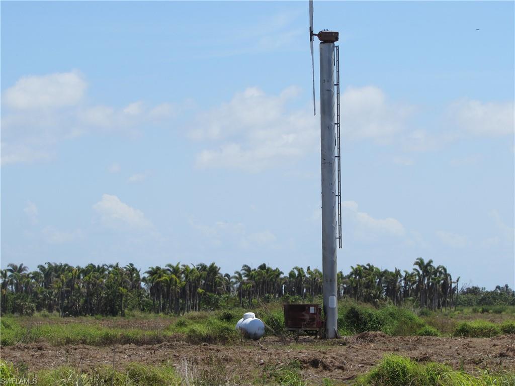 KREAMERS SUBD - Land