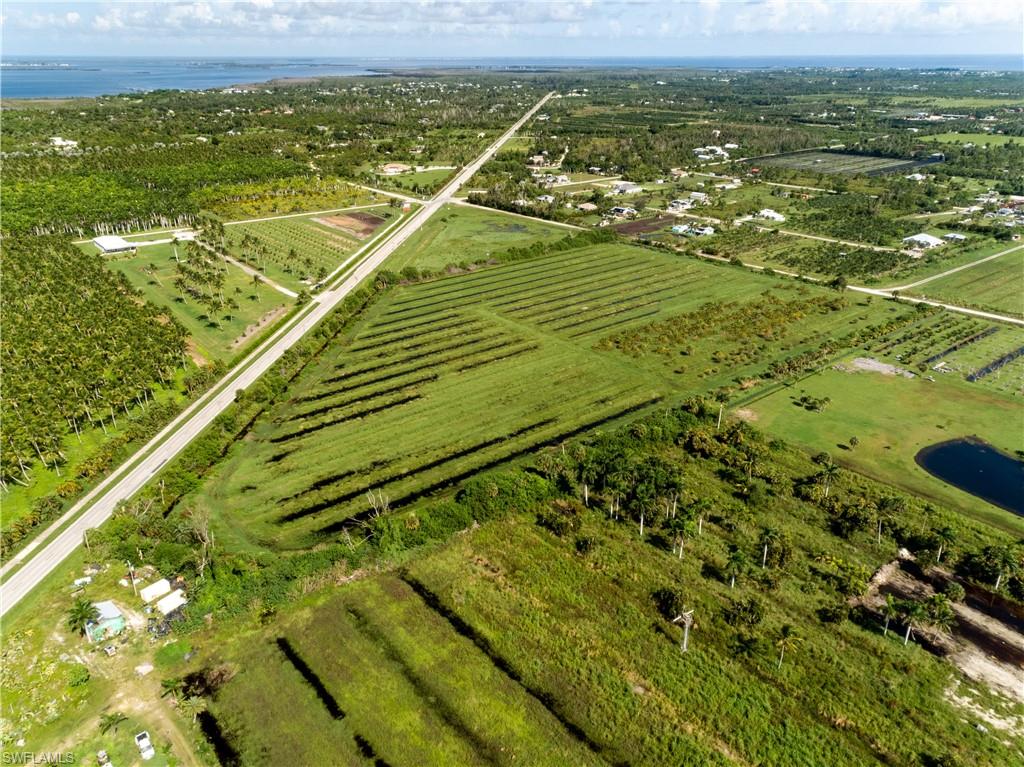 KREAMERS SUBD - Land