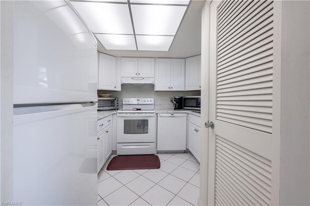 RIVIERA GOLF ESTATES - Residential