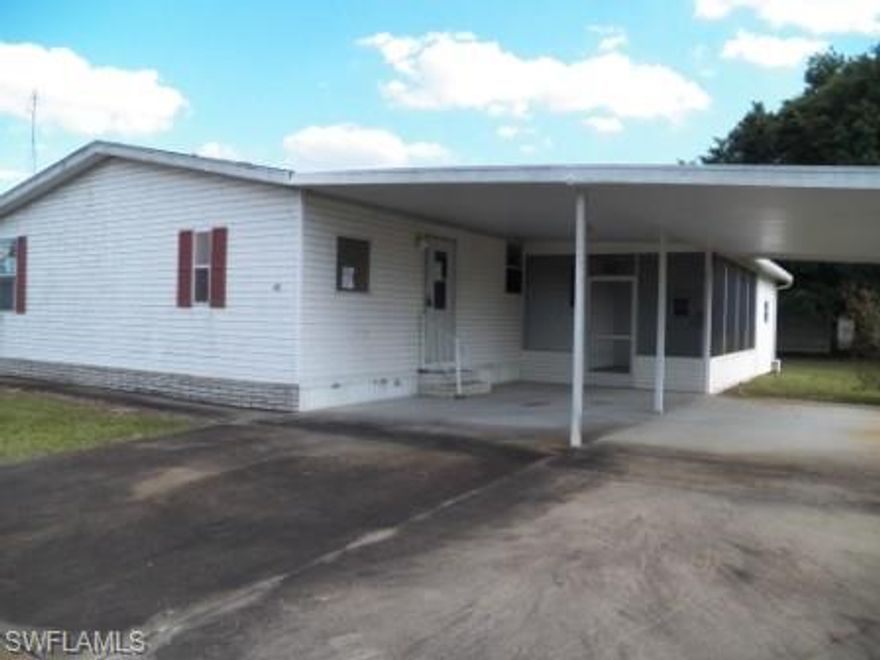 Conveniently located 3/2 on a cul-de-sac in beautiful Avon Park! An exciting opportunity to buy a home in beautiful Southwest Florida at a great price.  Many homes offer special FHA financing with as little as $100 down.  Check with your Mortgage professional for more information and eligibility.