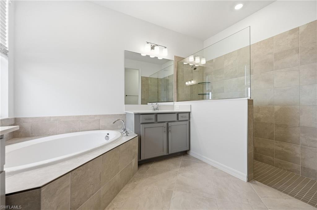 THE NATIONAL GOLF & COUNTRY CLUB AT AVE MARIA - Residential