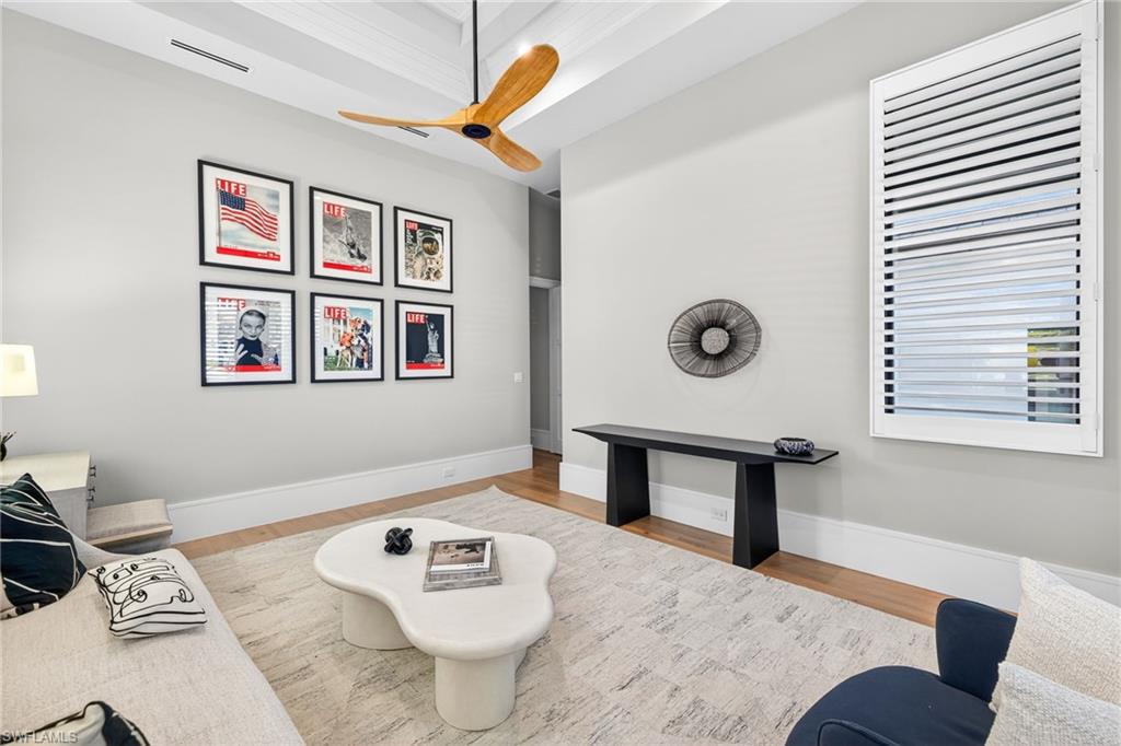 GOLDEN SHORES - Residential