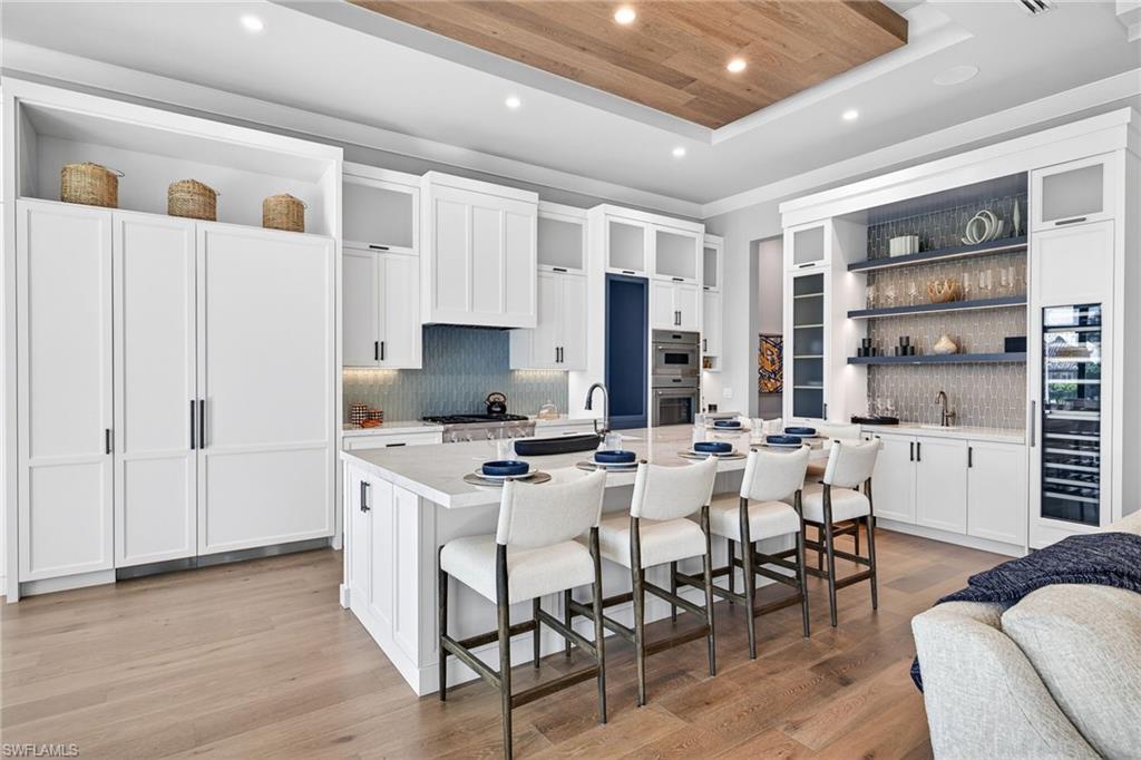 GOLDEN SHORES - Residential