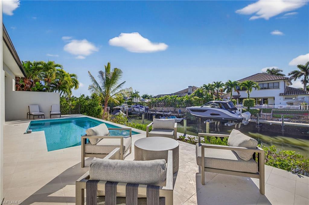 GOLDEN SHORES - Residential