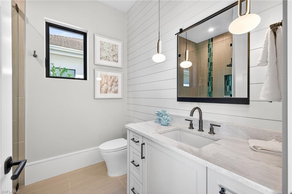 GOLDEN SHORES - Residential