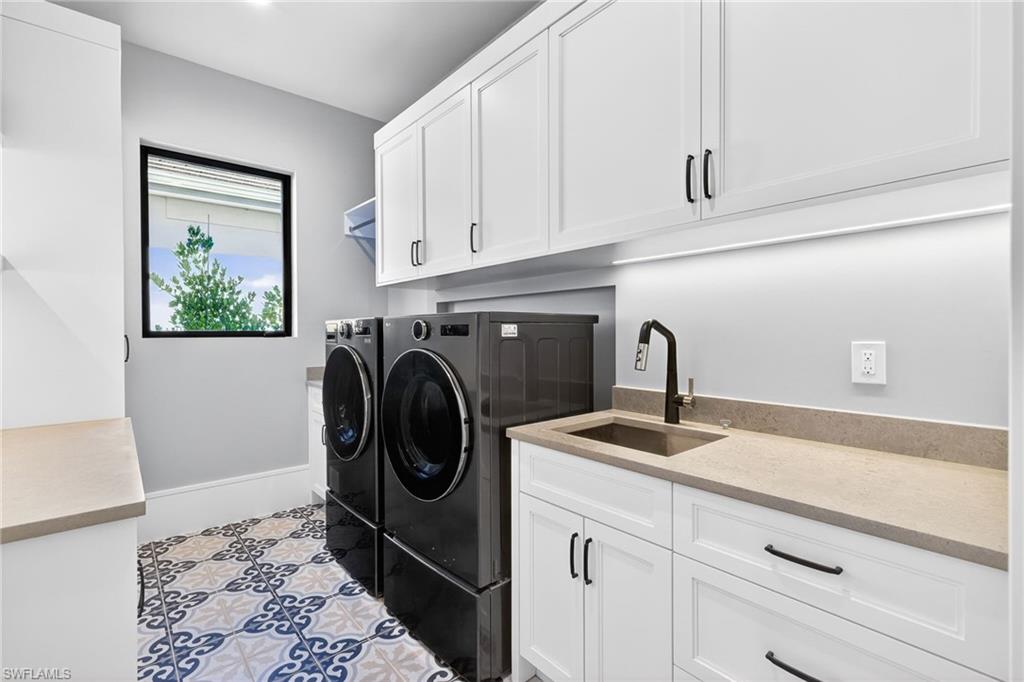 GOLDEN SHORES - Residential