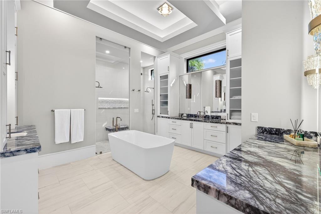 GOLDEN SHORES - Residential