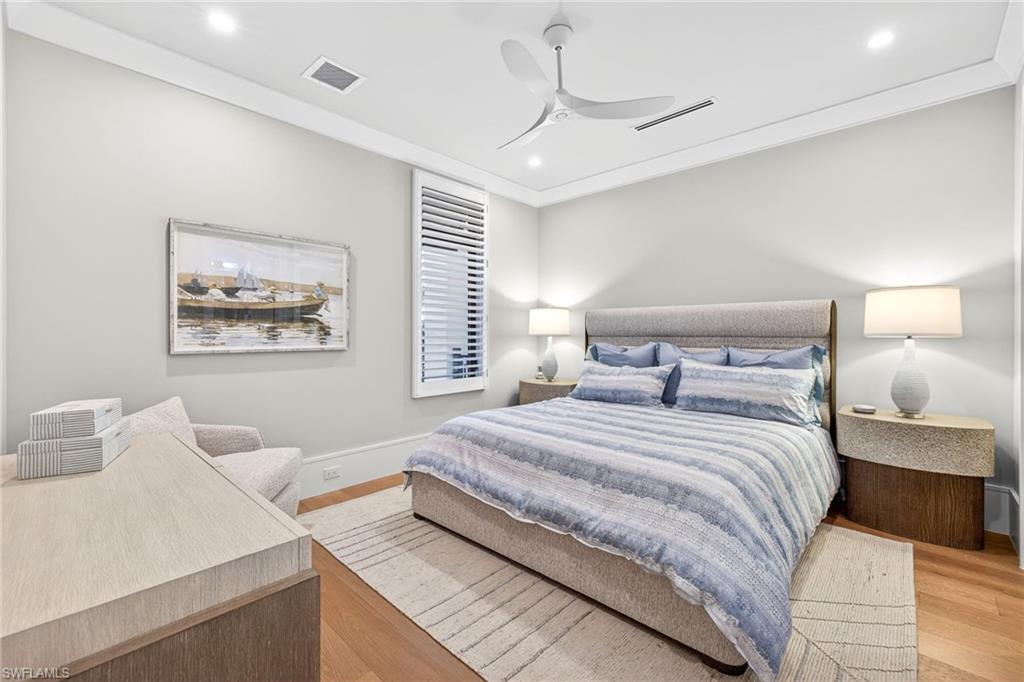 GOLDEN SHORES - Residential