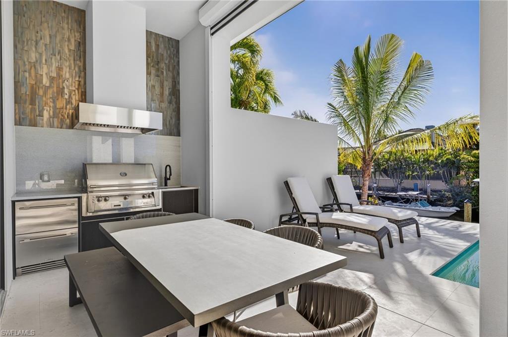 GOLDEN SHORES - Residential