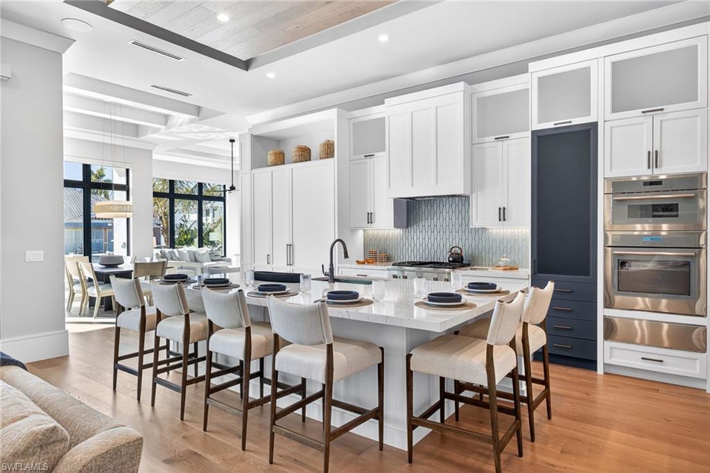 GOLDEN SHORES - Residential