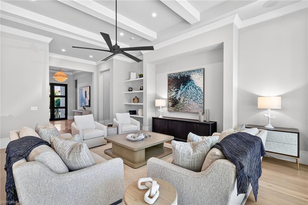 GOLDEN SHORES - Residential