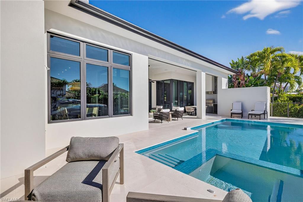 GOLDEN SHORES - Residential