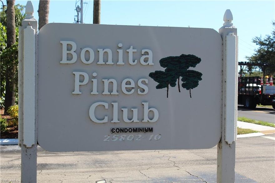 Available now for short term 4-month lease.  Many amenities including pool, clubhouse, tennis, pickleball, basketball, BBQ and great location minutes to downtown Bonita Springs.  Close to airport and beaches.  Come stay for a great time.  30 days minimum up to 4 months.