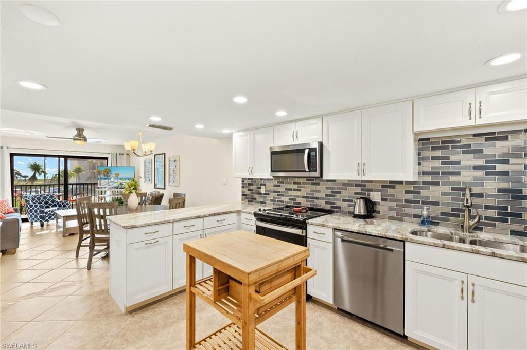 SANDALFOOT CONDOMINIUM - Residential