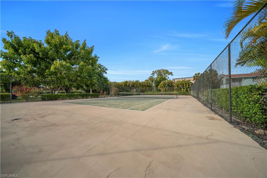 GLADIOLUS GARDENS CONDO ASSN - Residential