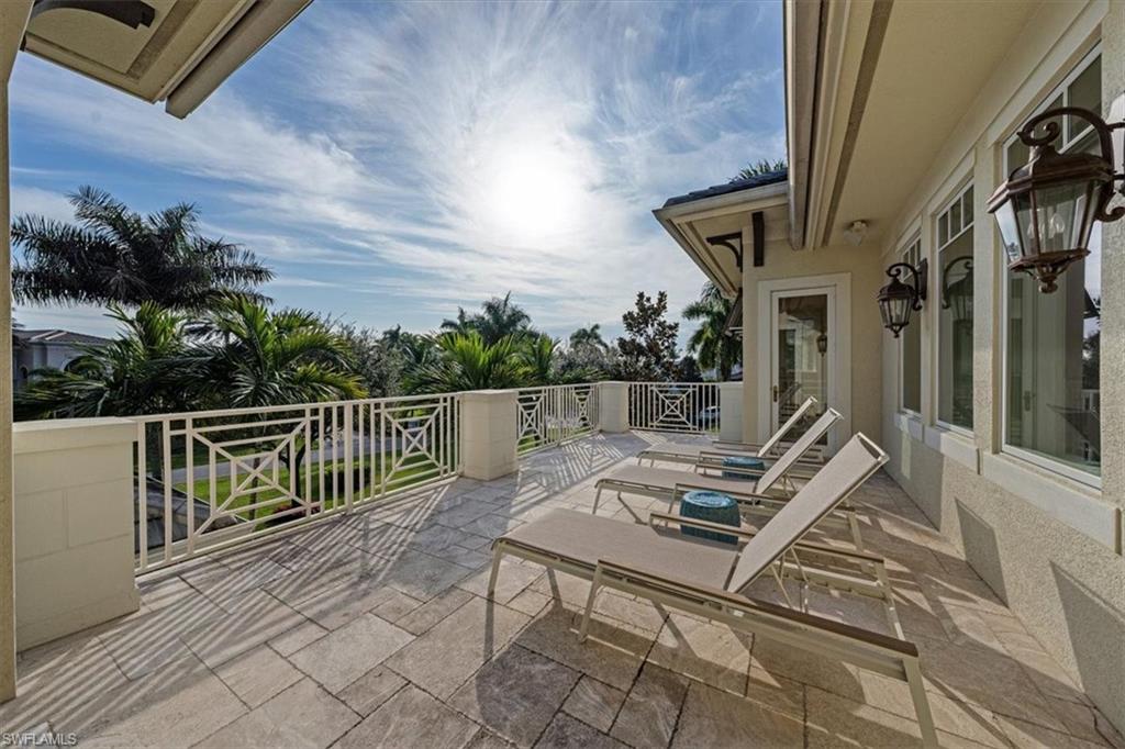 MOORINGS - Residential