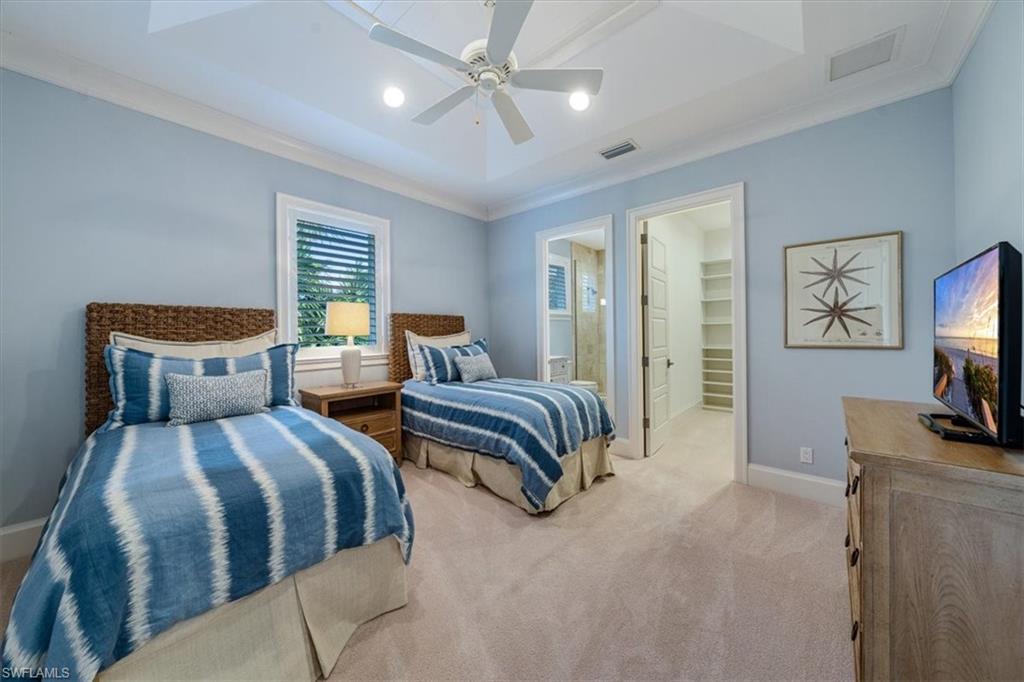 MOORINGS - Residential