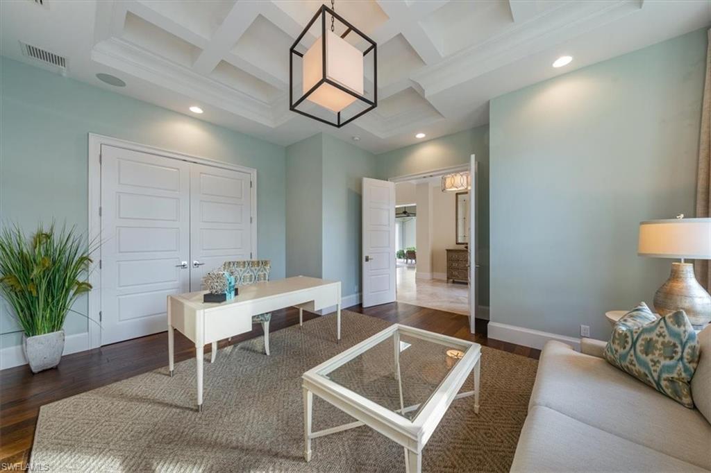 MOORINGS - Residential