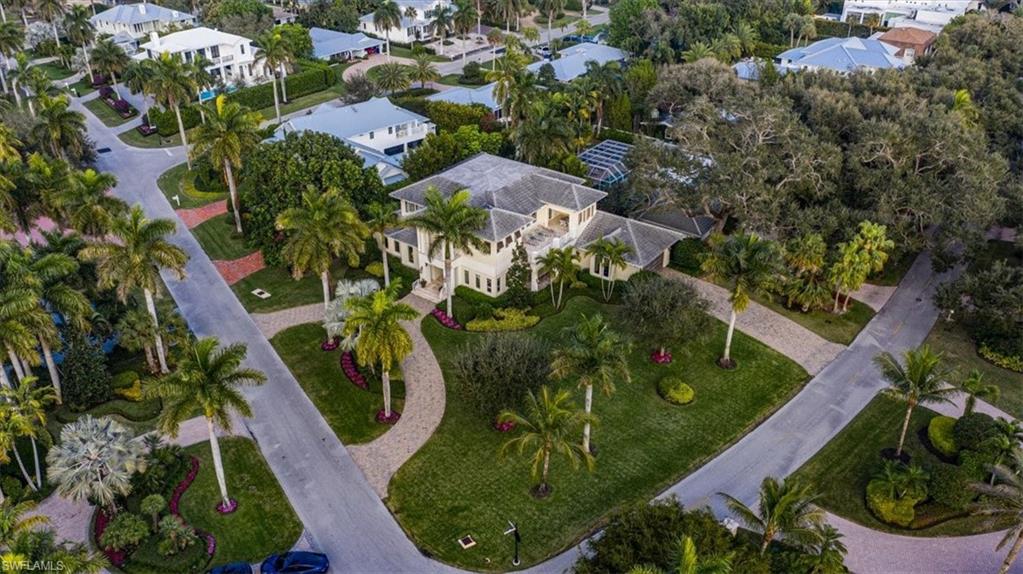 MOORINGS - Residential