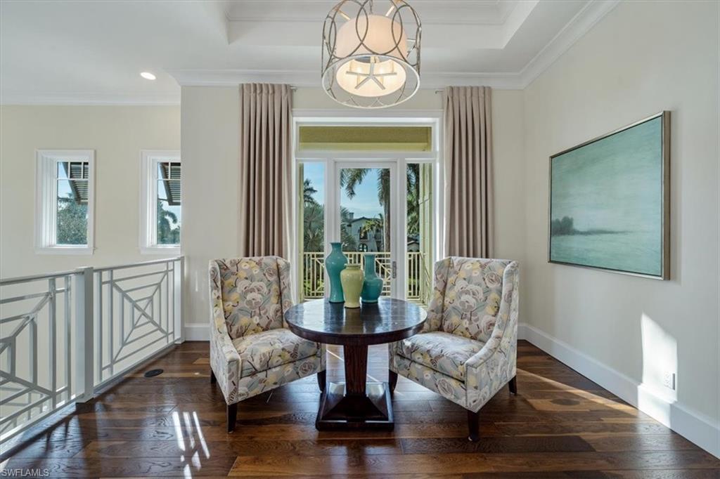 MOORINGS - Residential