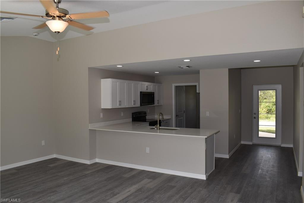 NORTH PORT - Residential Lease