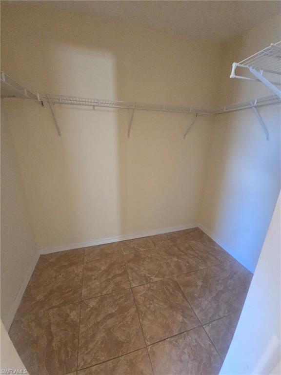 MIRROR LAKES - Residential