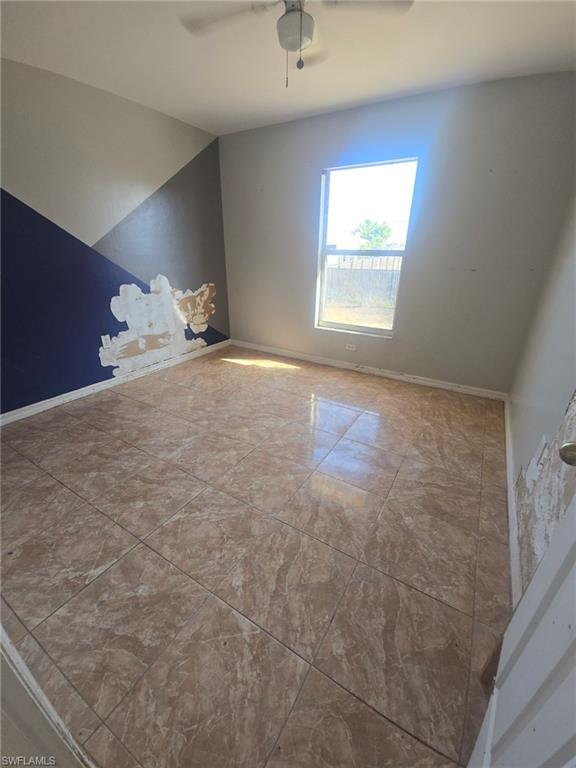 MIRROR LAKES - Residential