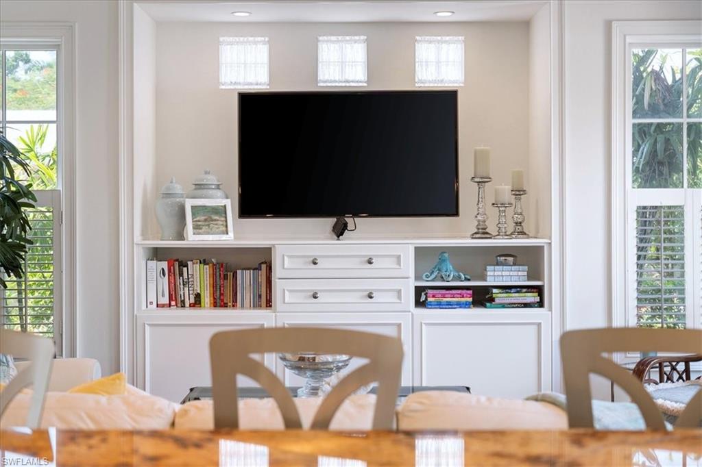 WEATHERWOOD - Residential