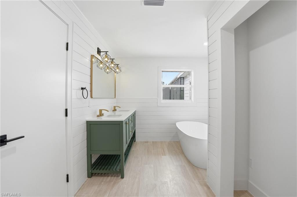 BRIARCLIFF DOWNS - Residential