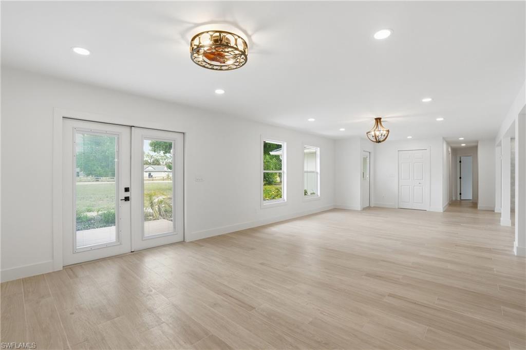 BRIARCLIFF DOWNS - Residential