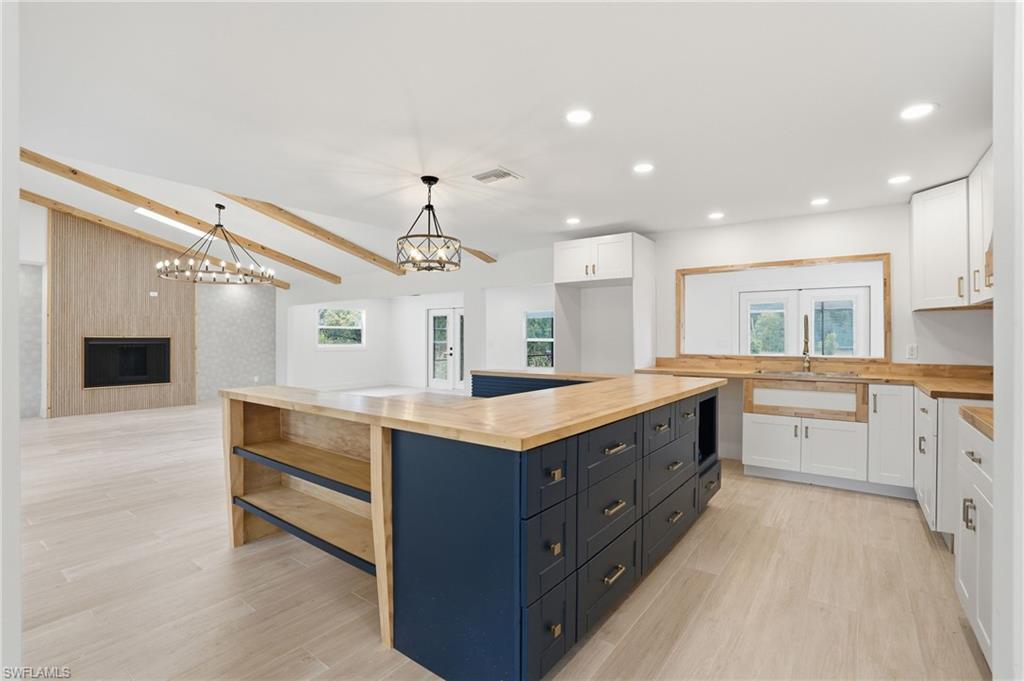 BRIARCLIFF DOWNS - Residential