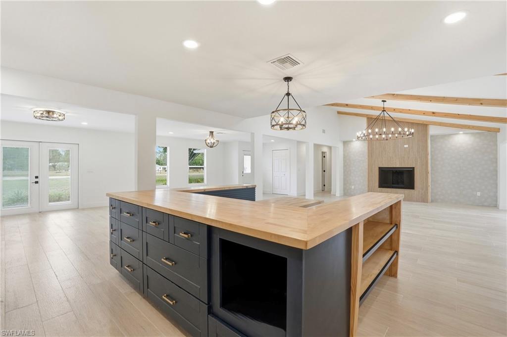 BRIARCLIFF DOWNS - Residential