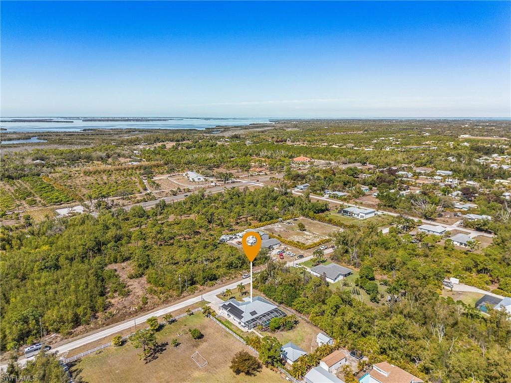 CHARLOTTE SHORES - Residential