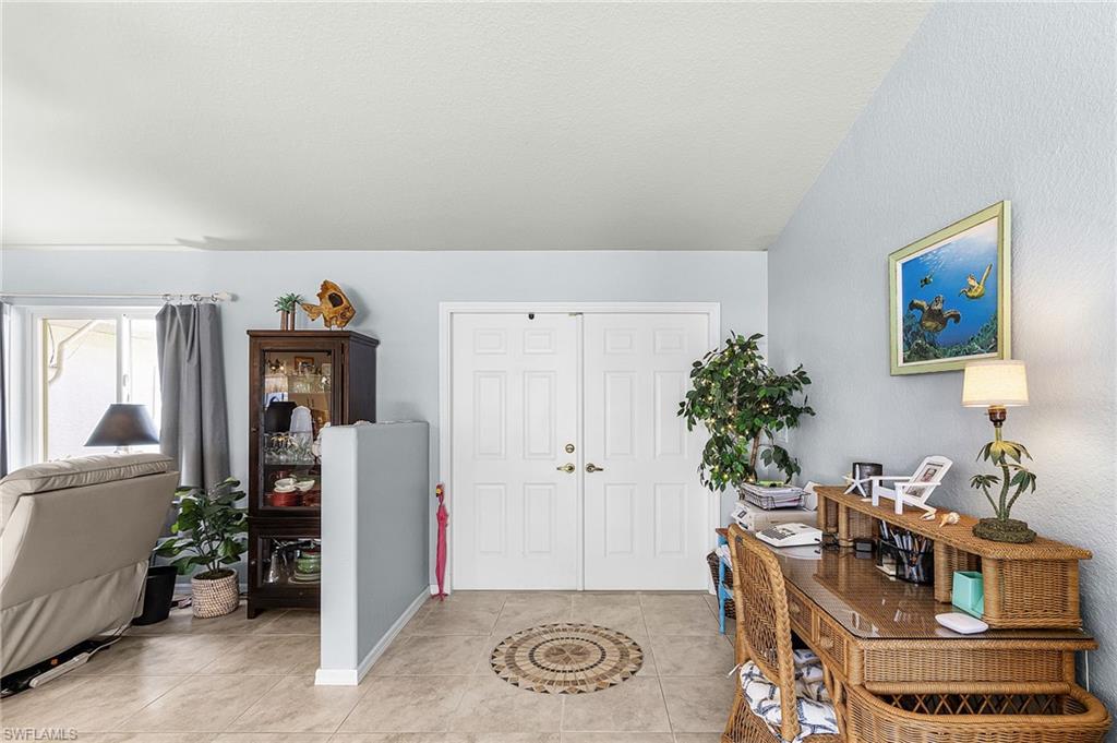 CHARLOTTE SHORES - Residential