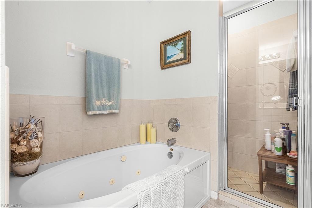 CHARLOTTE SHORES - Residential