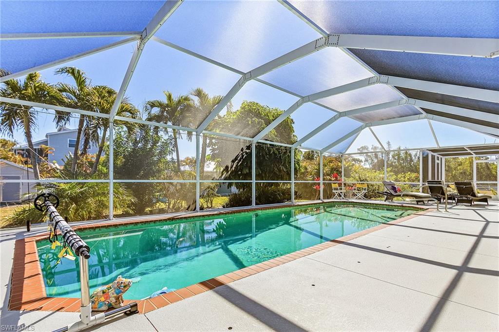 CHARLOTTE SHORES - Residential