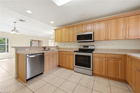 Photo of 3609 37th ST SW, LEHIGH ACRES, FL 33976 (MLS # 226037669)