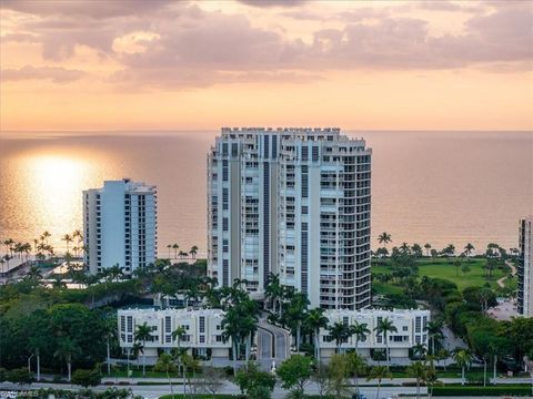 A home in NAPLES