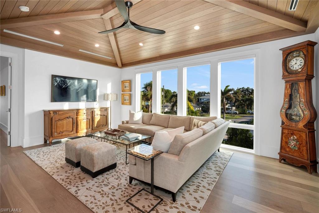 OLDE NAPLES - Residential